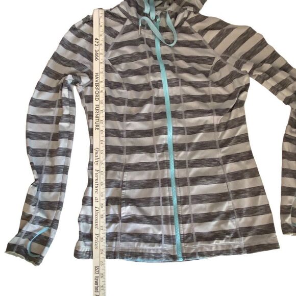 Lukka Women's Medium Gray and White Zip Up Hoodie with Pockets, Stretchy Fabric - Picture 12 of 16